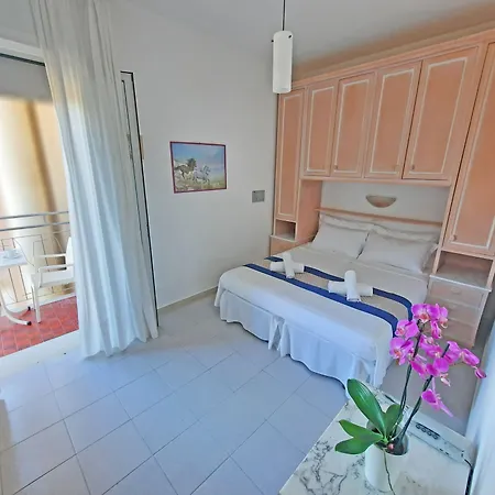 Margherita 3*